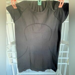 Lululemon Swiftly Tech Hip Length